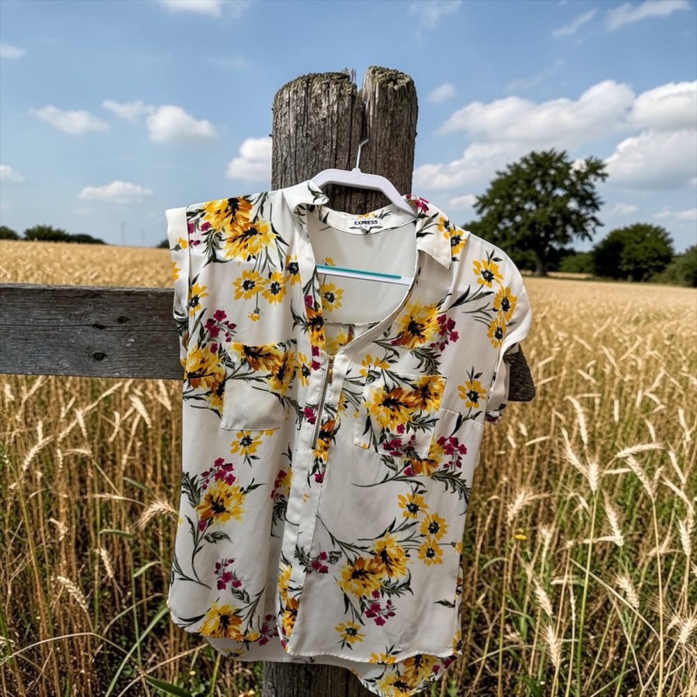 Express Floral Zip Front Blouse - White with Yellow & Pink Flowers